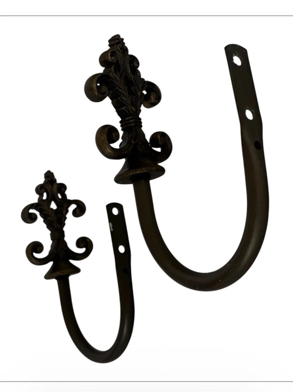 Ornate Fleur Curtain Holdbacks